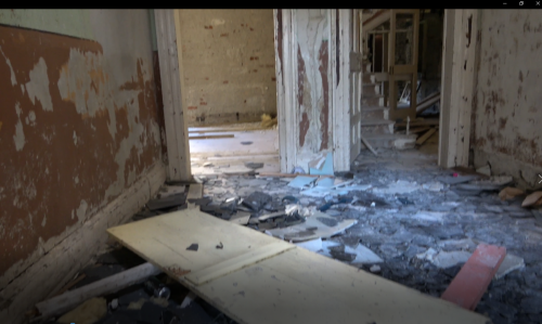 Floor with what looks like slates